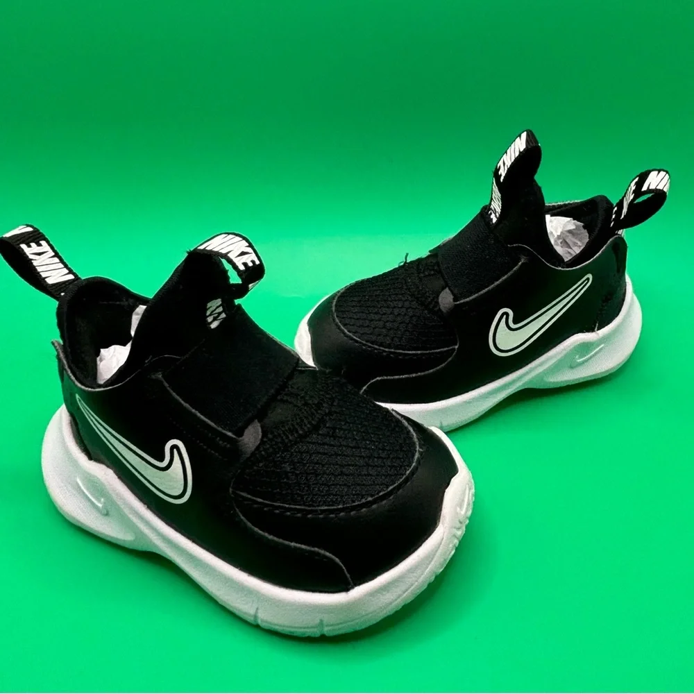 Nike Flex Runner 4C Black White Kid Preschool Running Walking School Shoes
